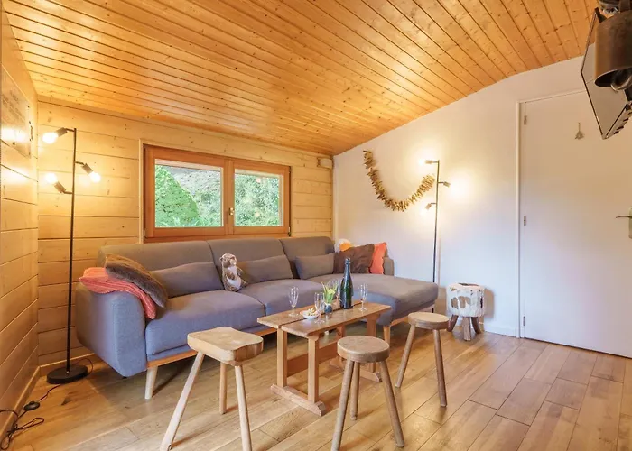 Brin De Belle Hutte - Proche Station De *